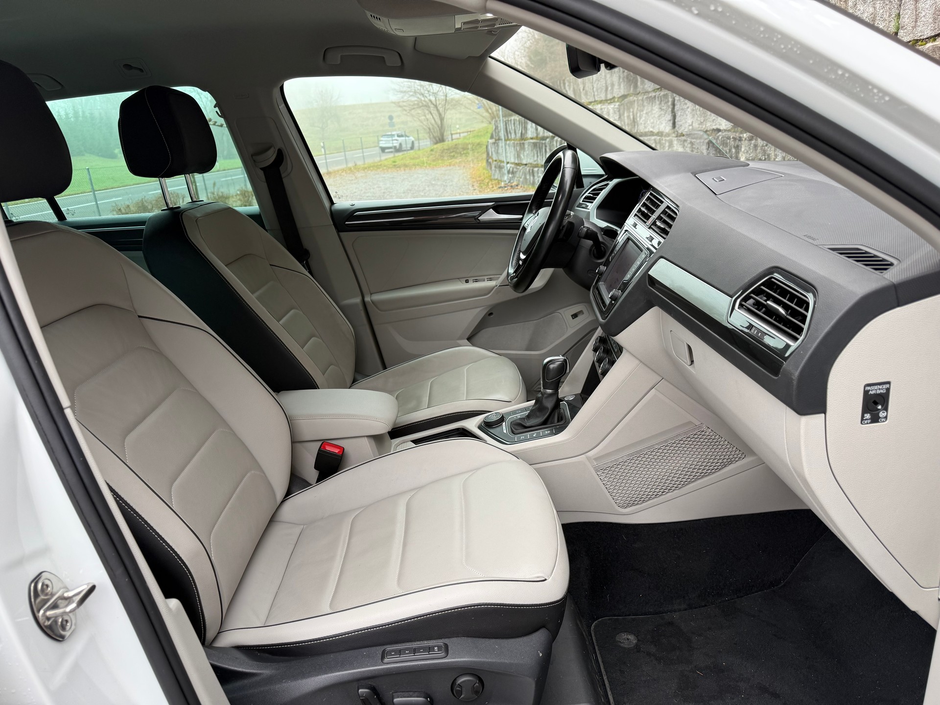 VW Tiguan 2.0 TDI SCR Highline 4Motion DSG-image-5