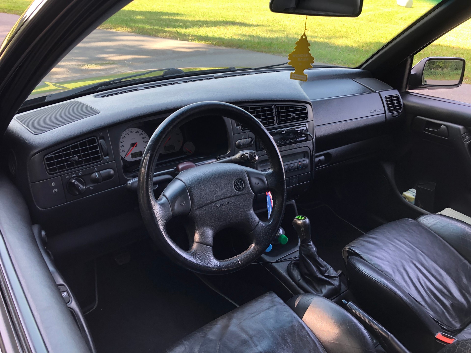 VW Golf 2000 GTI 16V Edition-image-13
