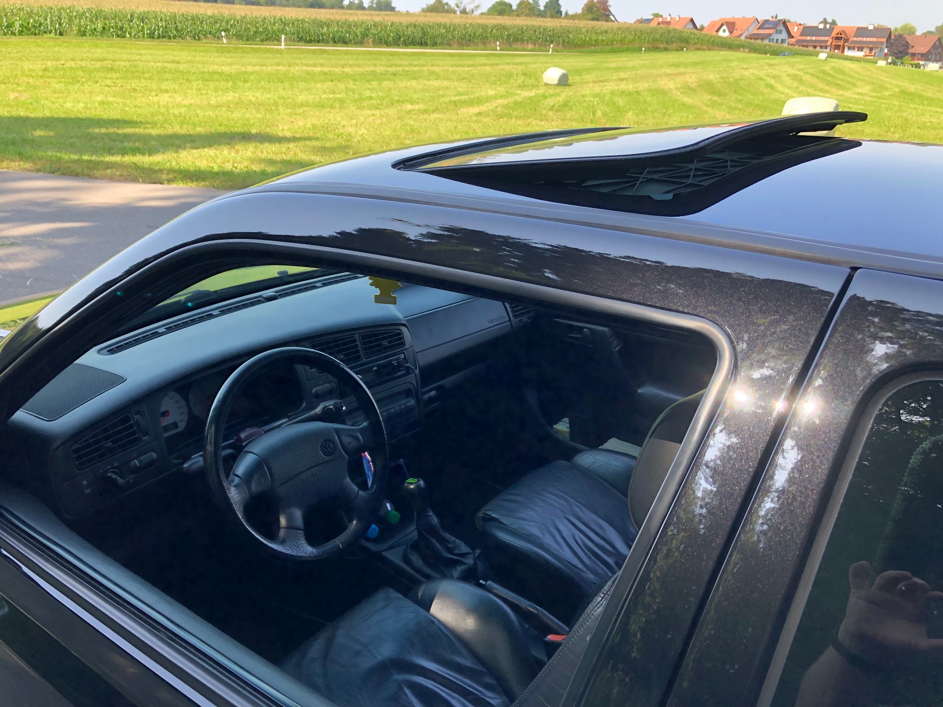 VW Golf 2000 GTI 16V Edition-image-12