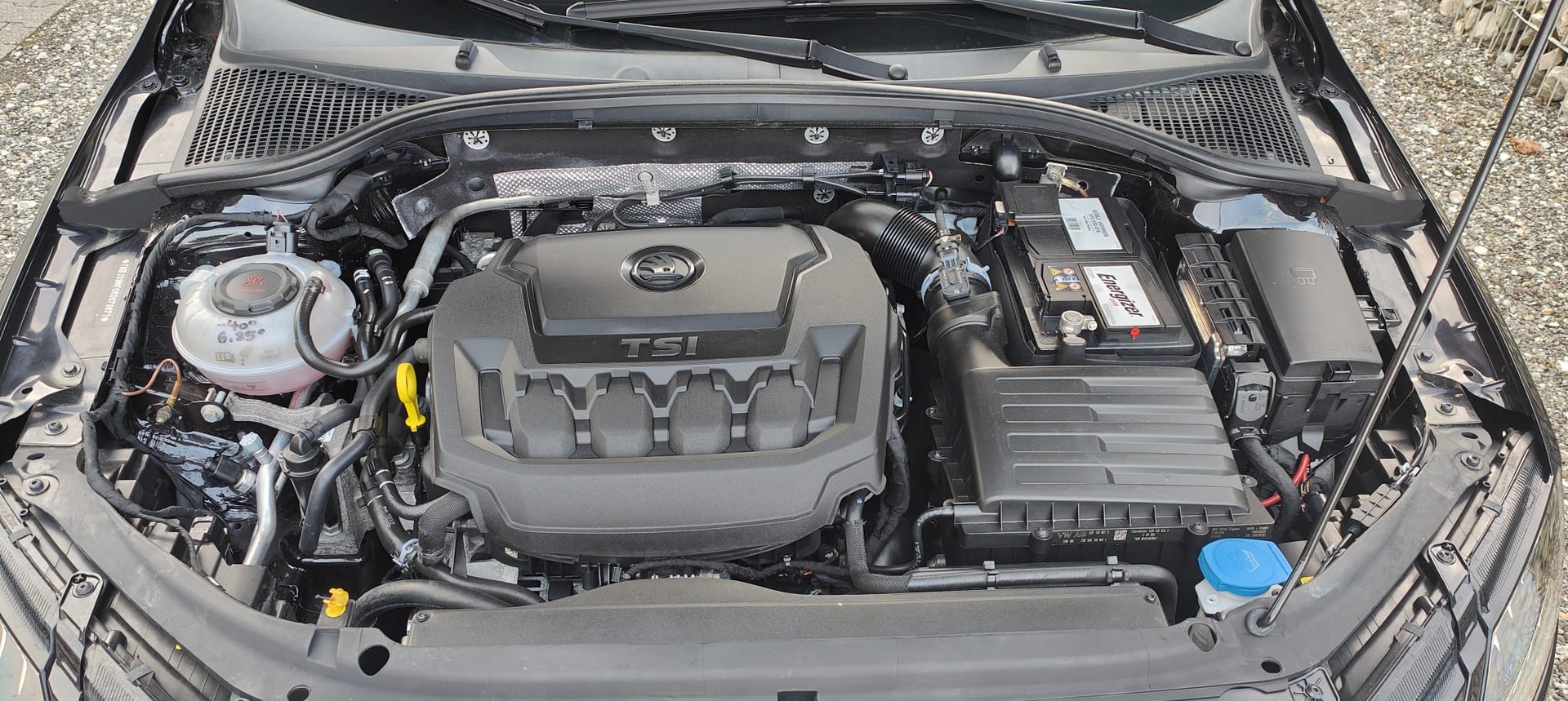 SKODA OCTAVIA-image-3