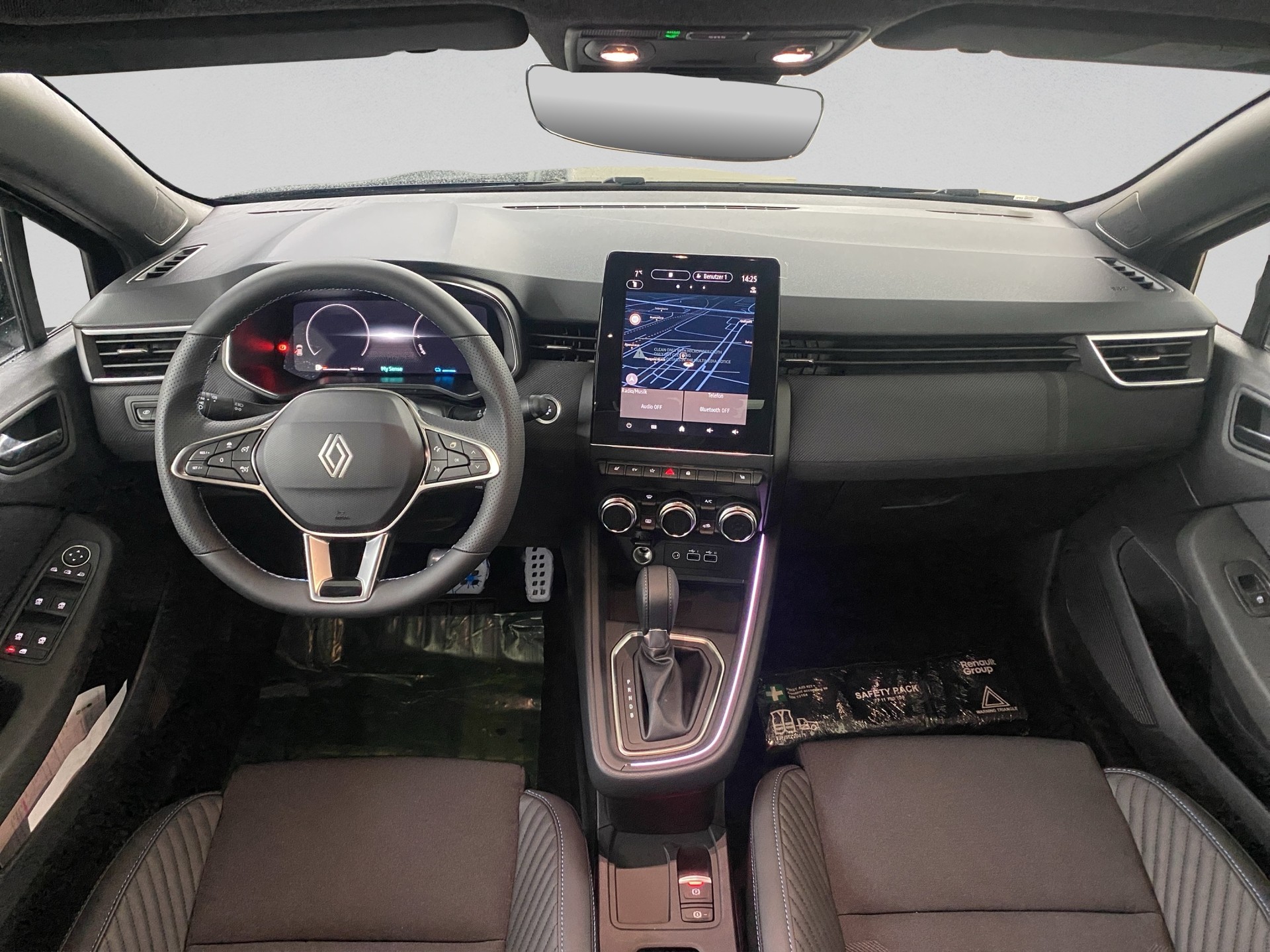 RENAULT Clio 1.6 E-Tech Esprit Alpine-image-9