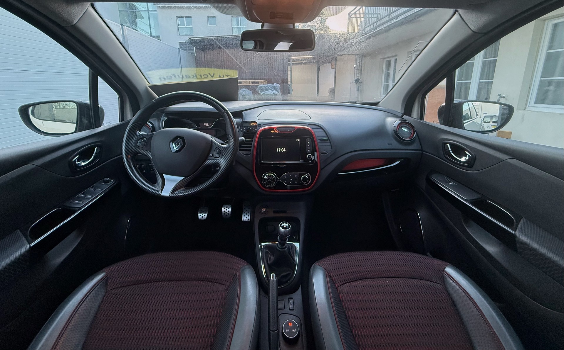 RENAULT Captur 1.2 T 16V Intens (Frisch Ab MFK)-image-15