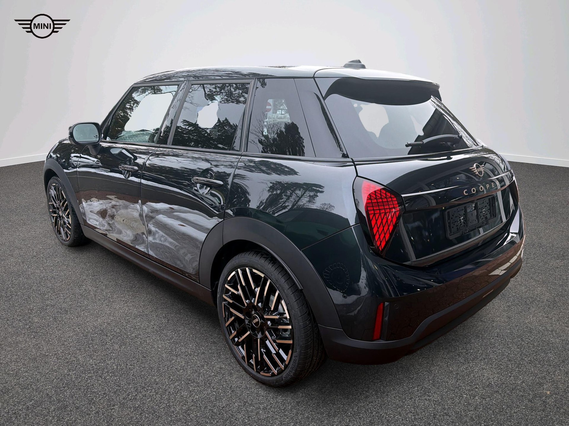 MINI Cooper 5 door C-image-4