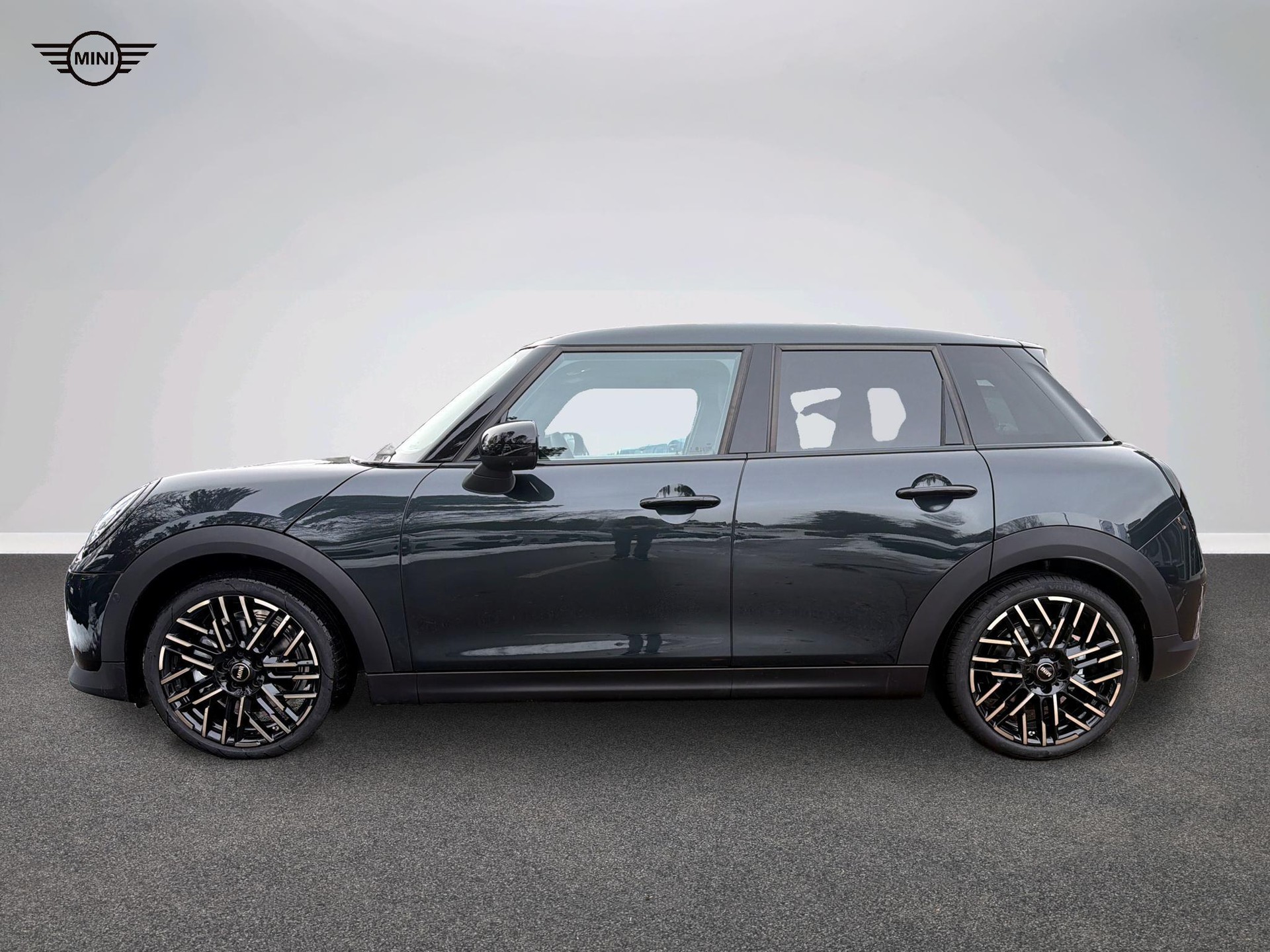 MINI Cooper 5 door C-image-1