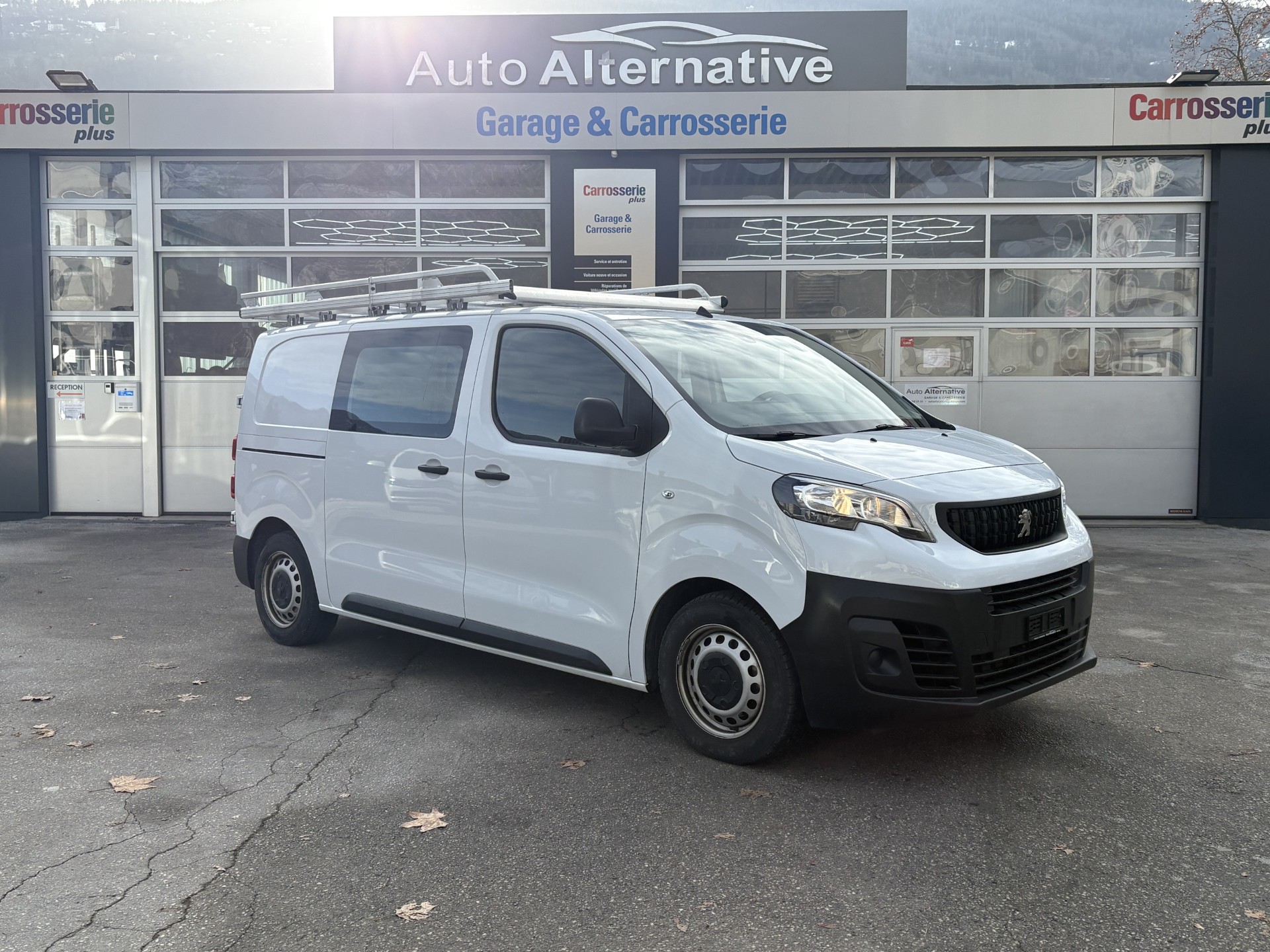 PEUGEOT Expert 1.5 BlueHDi 120 S&S Variable Pro Standard-image-11
