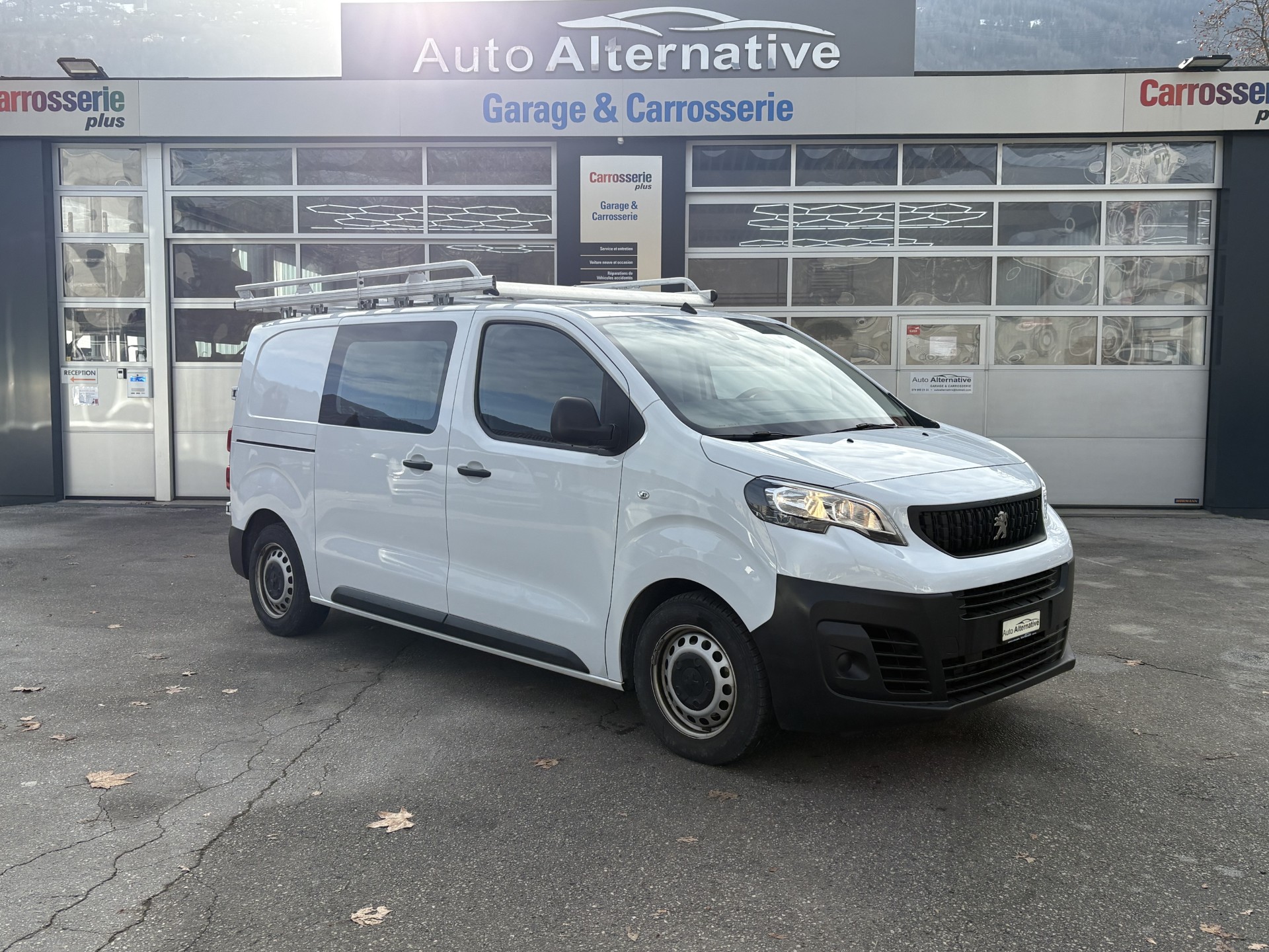 PEUGEOT Expert 1.5 BlueHDi 120 S&S Variable Pro Standard