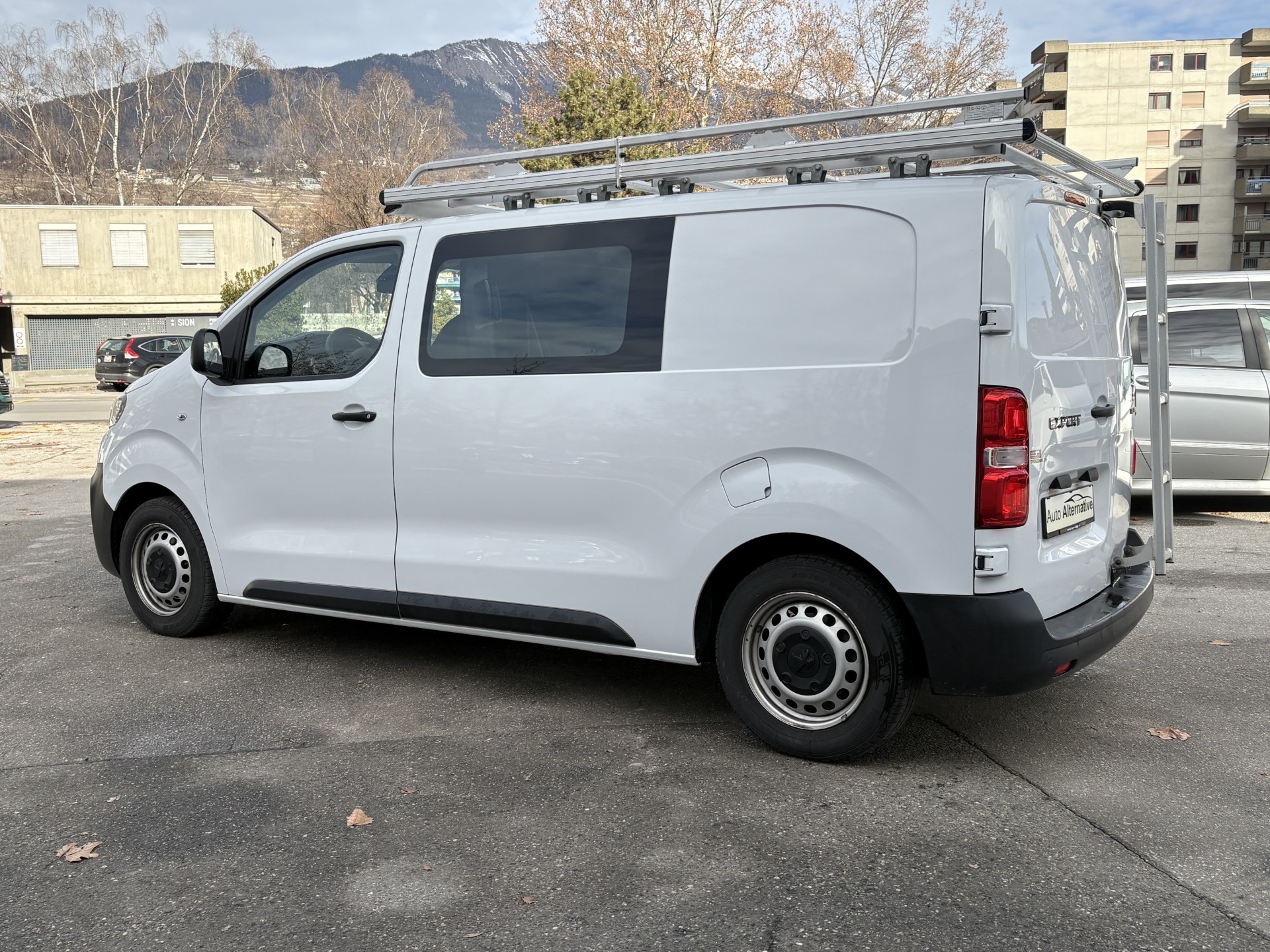 PEUGEOT Expert 1.5 BlueHDi 120 S&S Variable Pro Standard-image-7