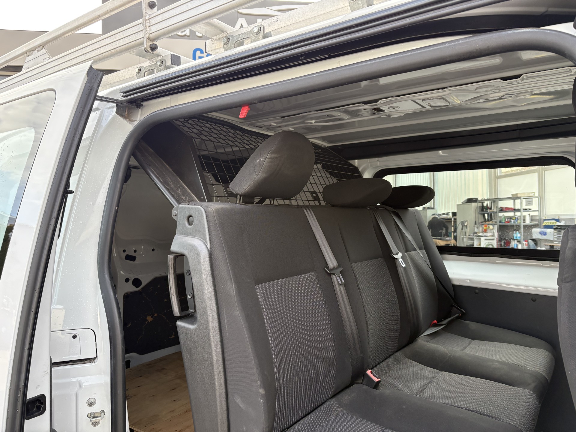 PEUGEOT Expert 1.5 BlueHDi 120 S&S Variable Pro Standard-image-16