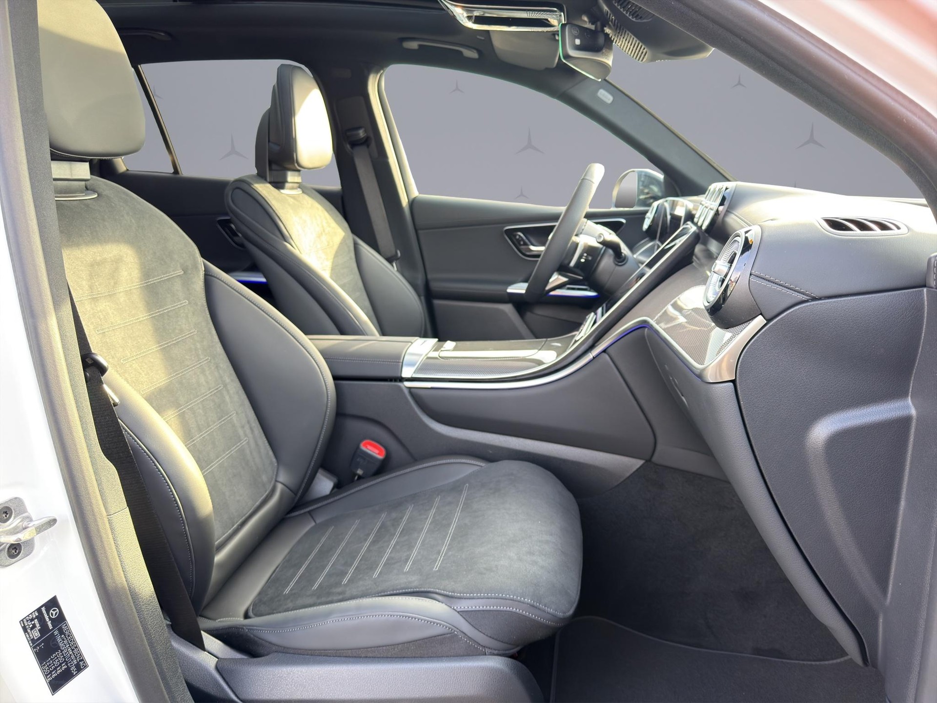 MERCEDES-BENZ GLC 220 d AMG Line 4matic-image-15