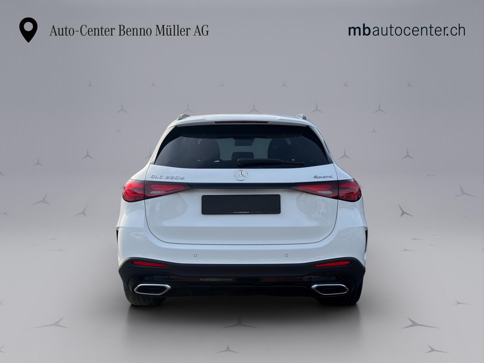 MERCEDES-BENZ GLC 220 d AMG Line 4matic-image-4