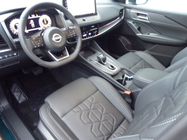 NISSAN Qashqai 1.3 DIG-T MHEV Tekna Xtronic 4x4-image-3