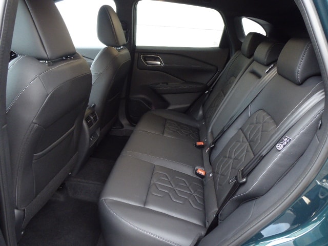 NISSAN Qashqai 1.3 DIG-T MHEV Tekna Xtronic 4x4-image-5