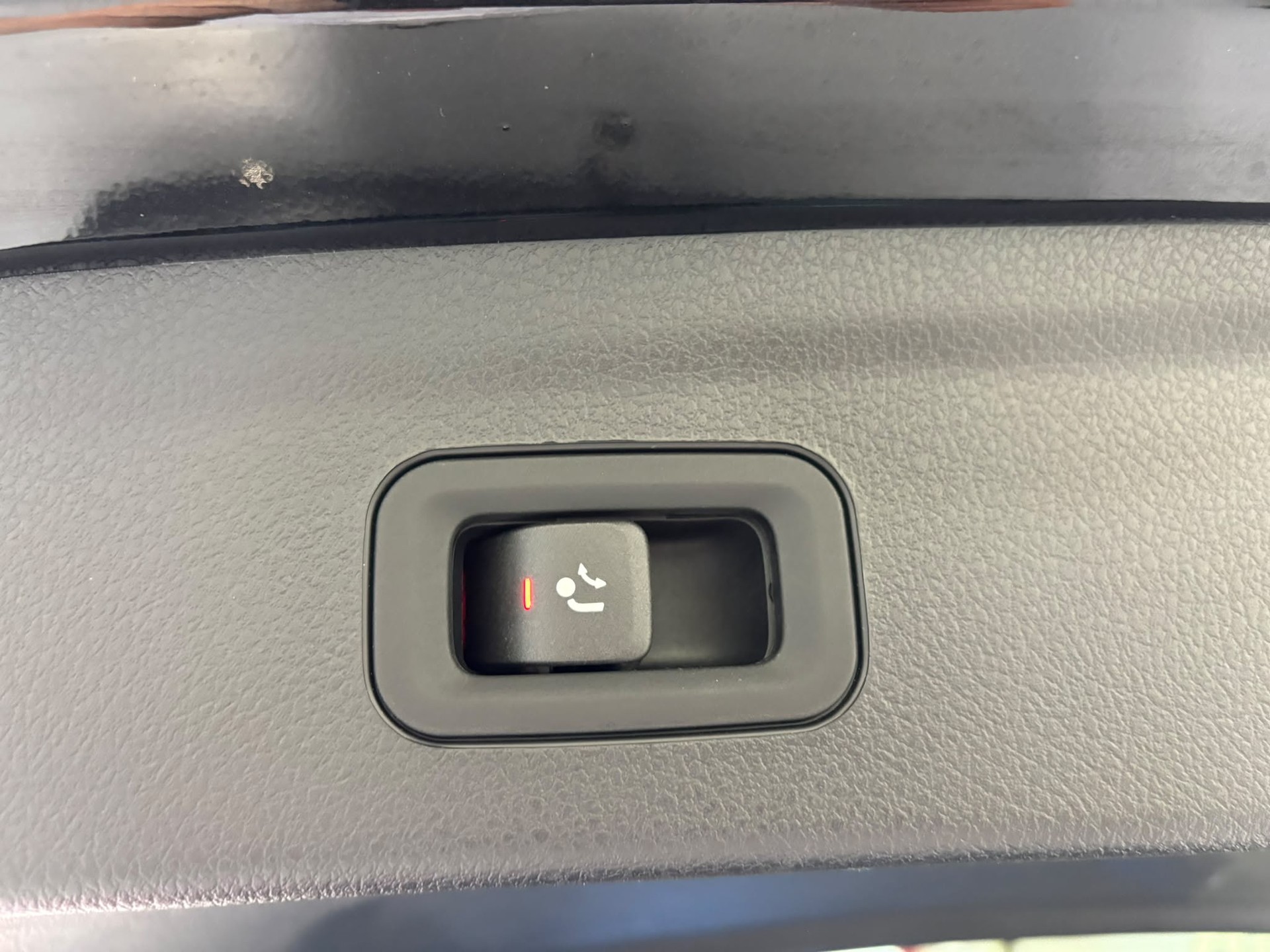 MERCEDES-BENZ GLE 400 d 4Matic AMG Line 9G-Tronic-image-14