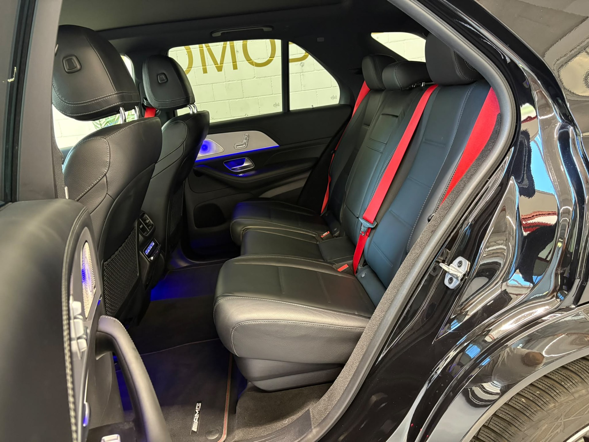 MERCEDES-BENZ GLE 400 d 4Matic AMG Line 9G-Tronic-image-7