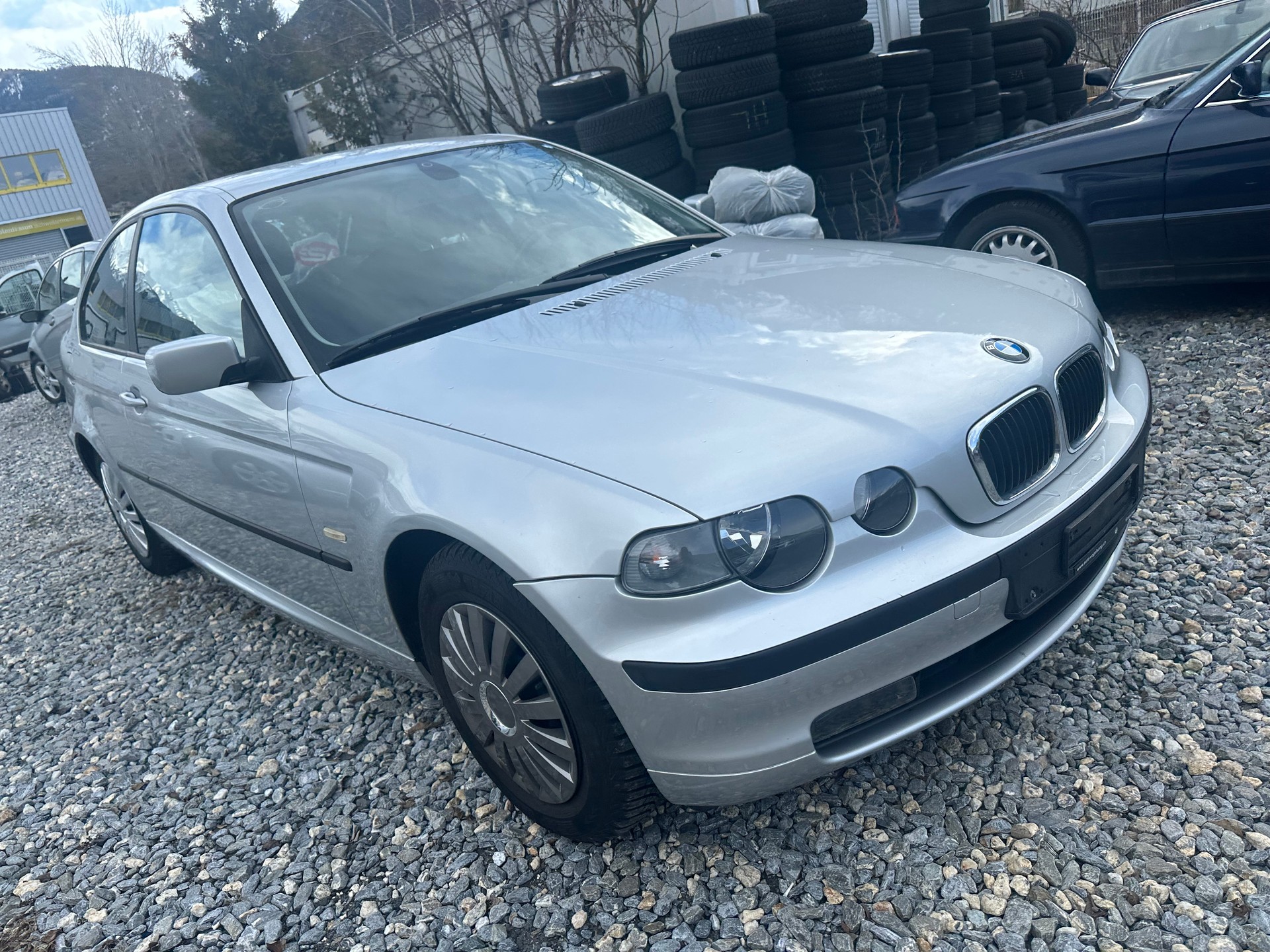 BMW 318 ti Compact-image-2