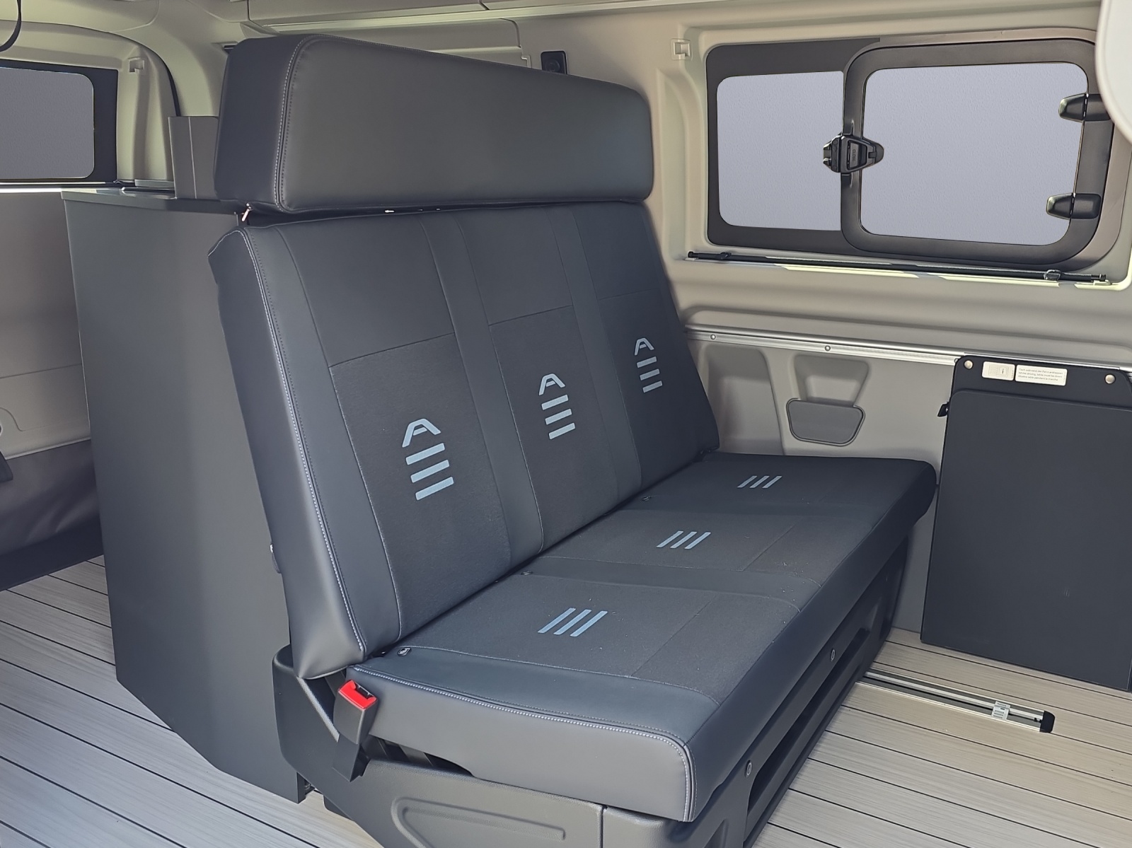 FORD Transit C Nugget 320 L1 2.0 Ec-image-7