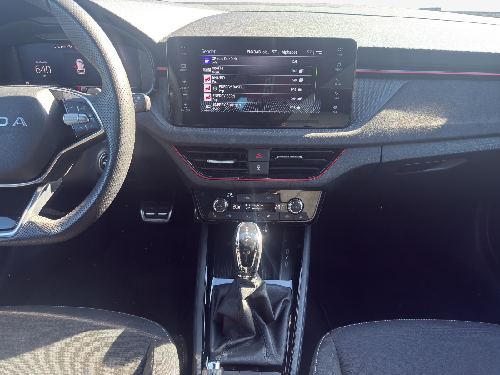 SKODA Kamiq 1.0 TSI Dynamic DSG-image-9