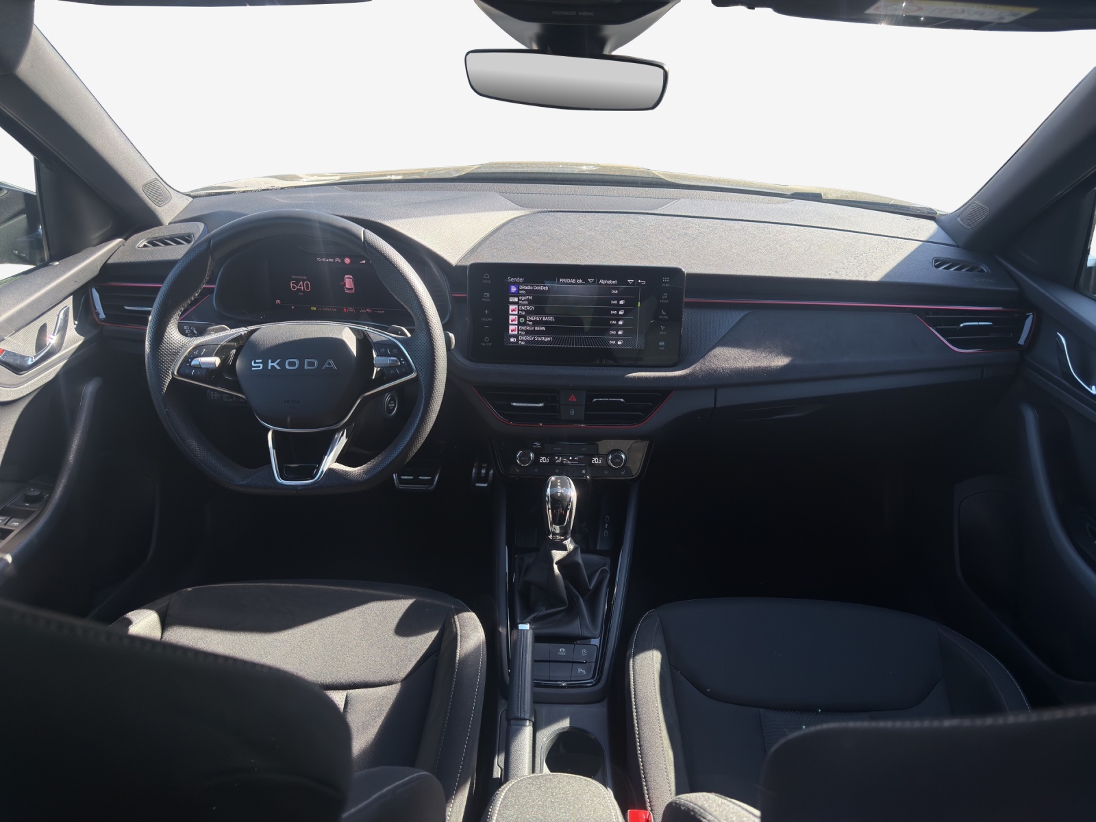 SKODA Kamiq 1.0 TSI Dynamic DSG-image-10