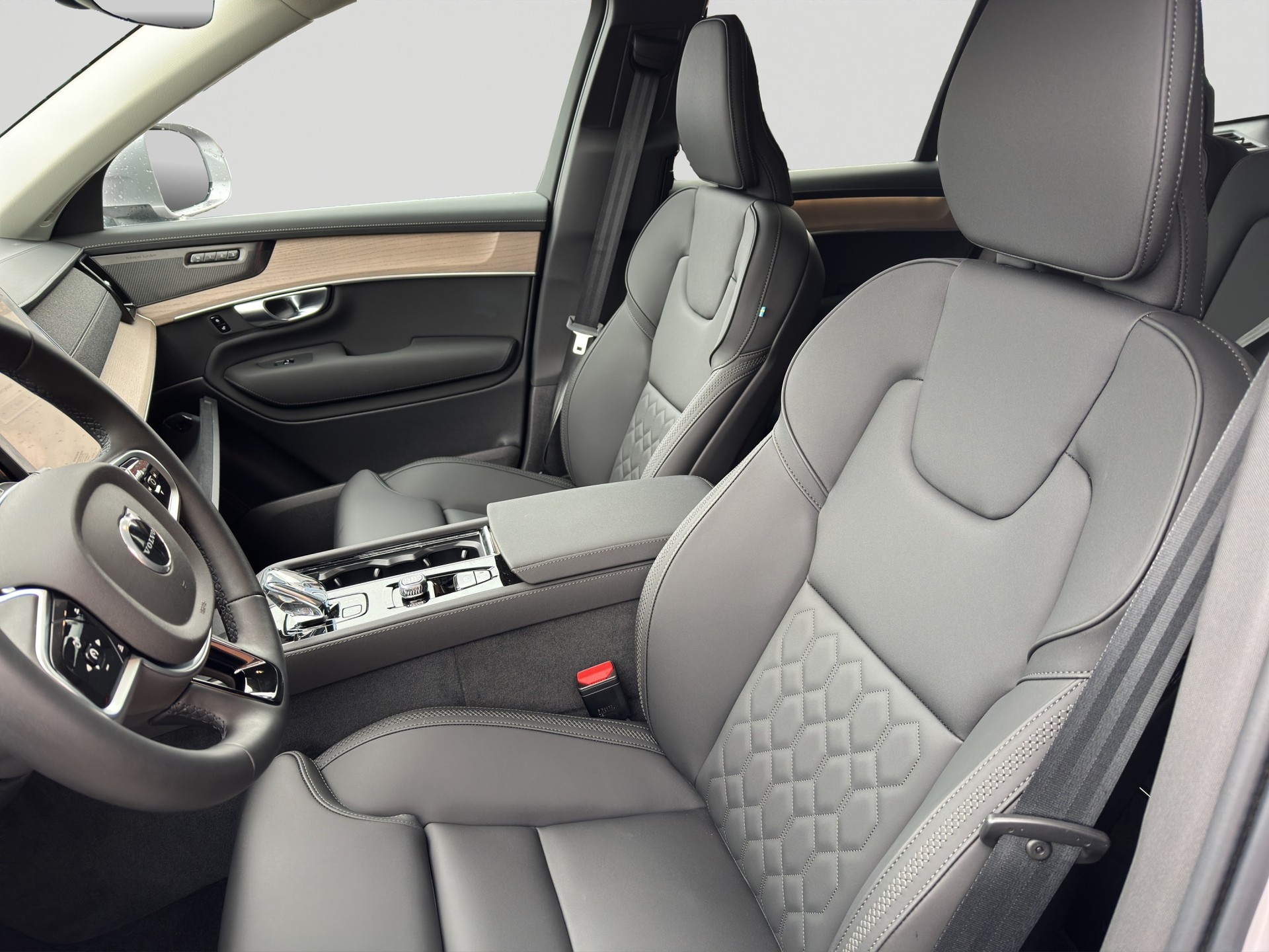 VOLVO XC90 T8 eAWD PluginHybrid Plus Bright Geartronic-image-5