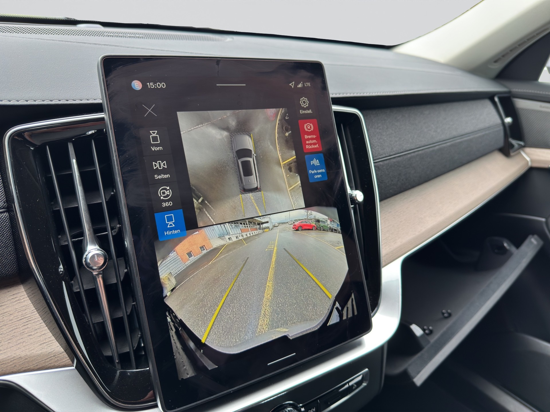 VOLVO XC90 T8 eAWD PluginHybrid Plus Bright Geartronic-image-13