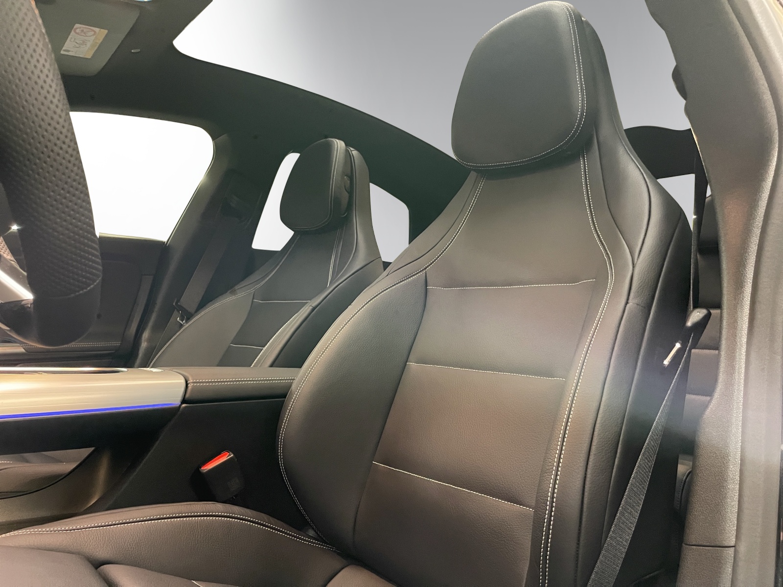 MERCEDES-BENZ CLA 220 8G-DCT 4Matic-image-7