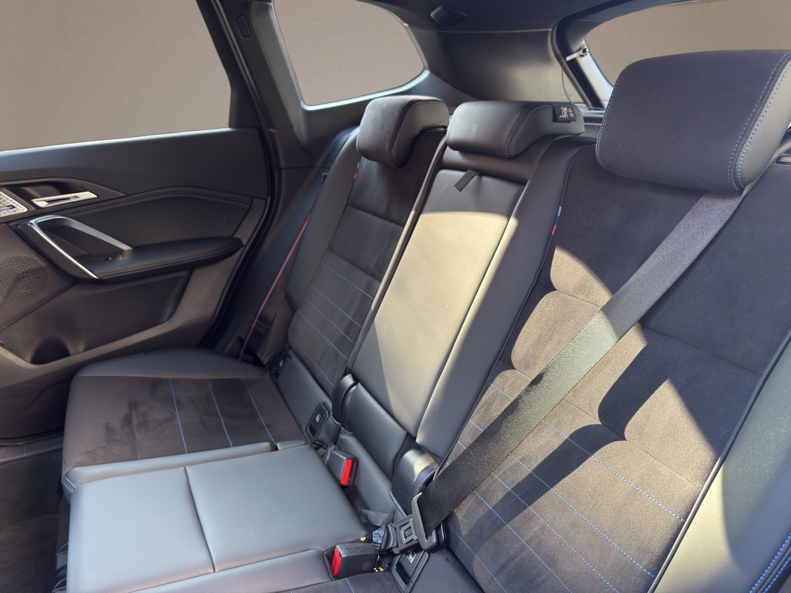 BMW X1 xDrive M35i-image-16
