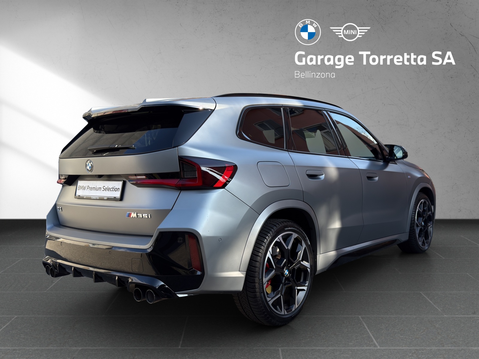 BMW X1 xDrive M35i-image-4