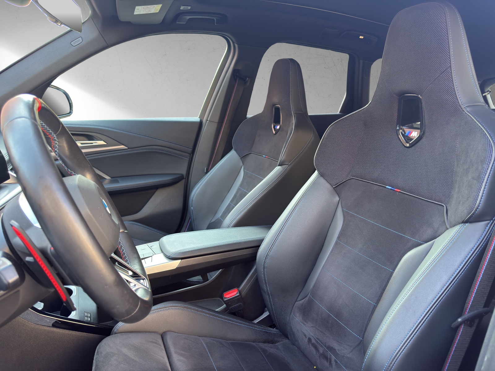 BMW X1 xDrive M35i-image-15