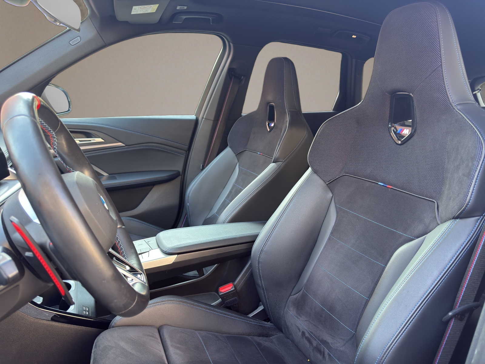 BMW X1 xDrive M35i-image-15