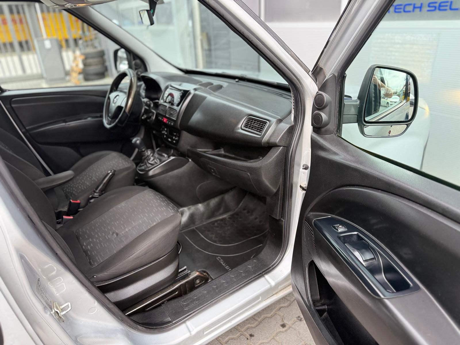 OPEL Combo 1.4 CNG Turbo ecoFLEX 2.4 L1H1-image-12