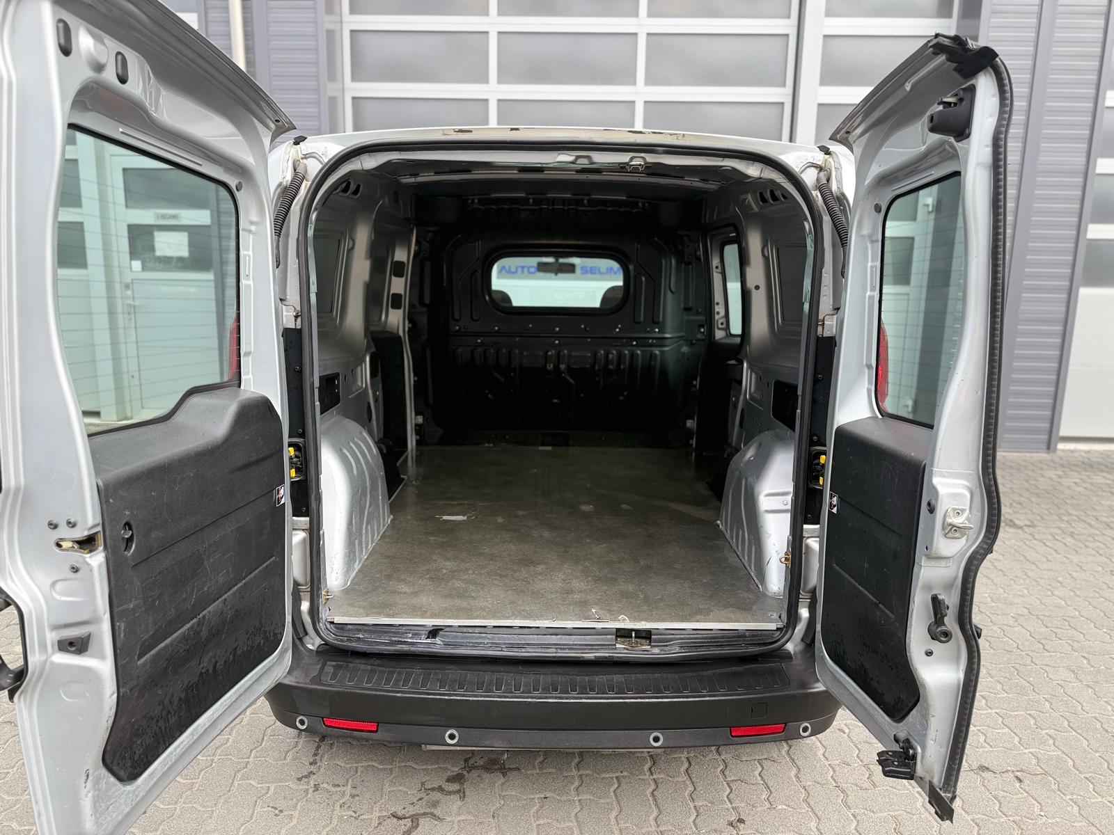 OPEL Combo 1.4 CNG Turbo ecoFLEX 2.4 L1H1-image-15