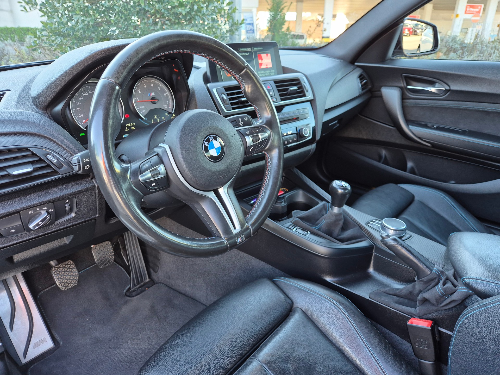 BMW M2 - gepflegtes und schönes CH-Fahrzeug - wurde im Winter nicht gefahren - Nichtraucher-image-10