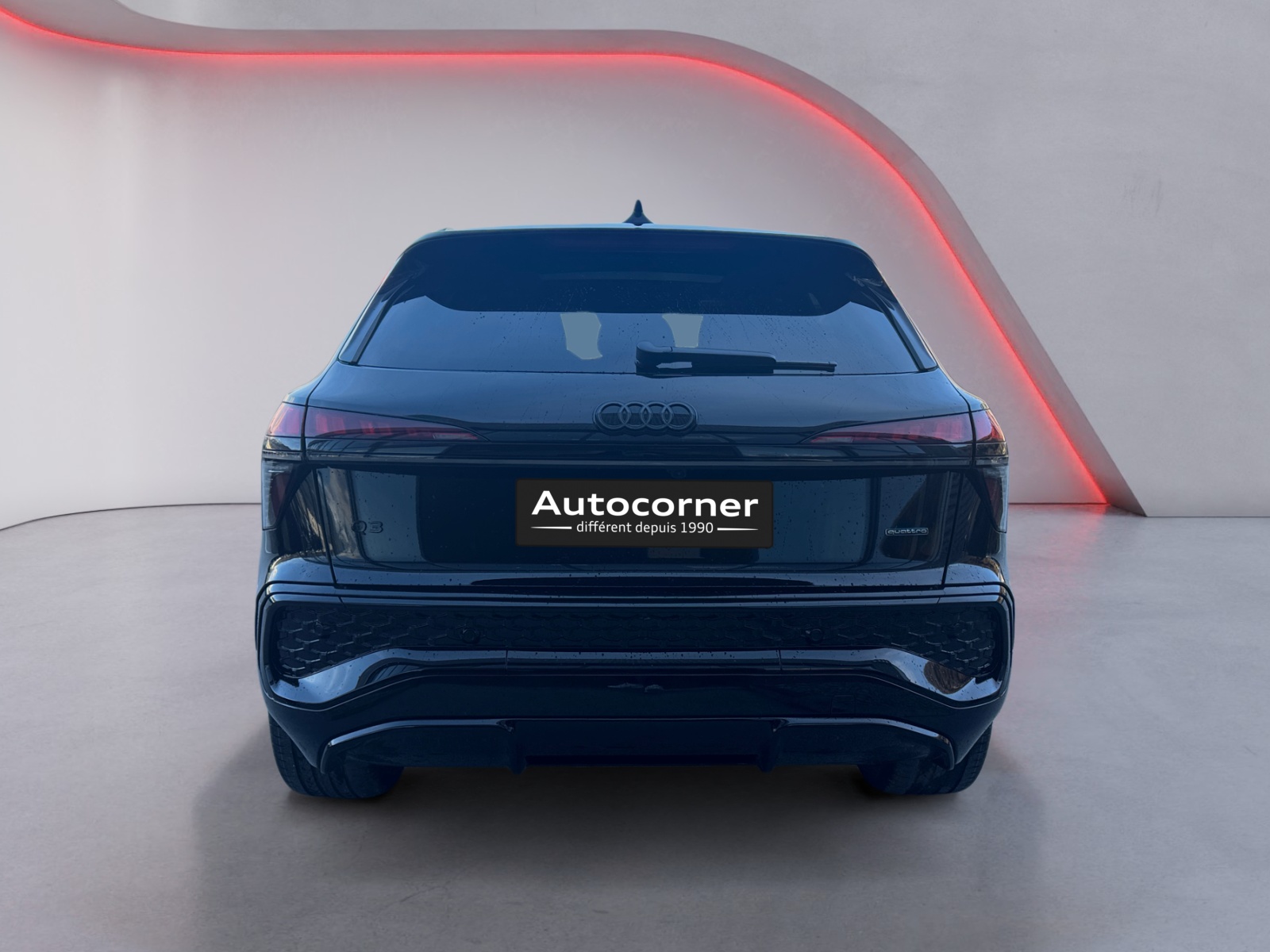 AUDI Q3 SUV TFSI quattro 195 kW S tronic-image-3