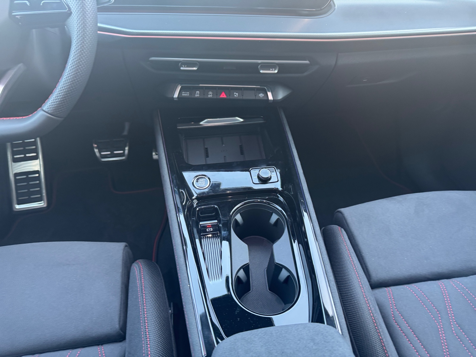 AUDI Q3 SUV TFSI quattro 195 kW S tronic-image-10