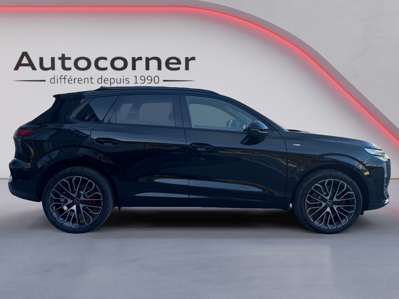 AUDI Q3 SUV TFSI quattro 195 kW S tronic-image-5