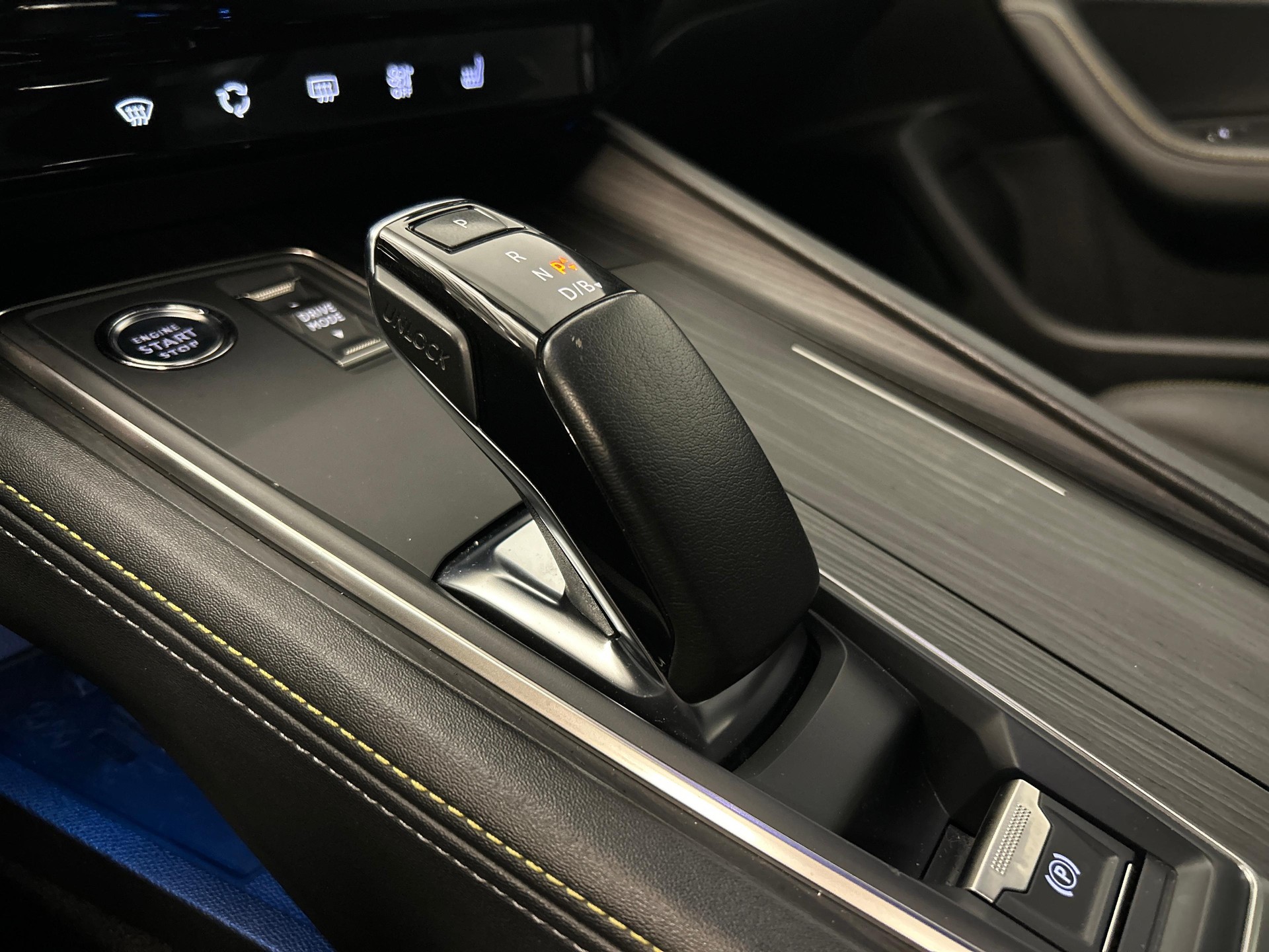 PEUGEOT 508 1.6 Plug-in Hybrid4 PSE-image-16