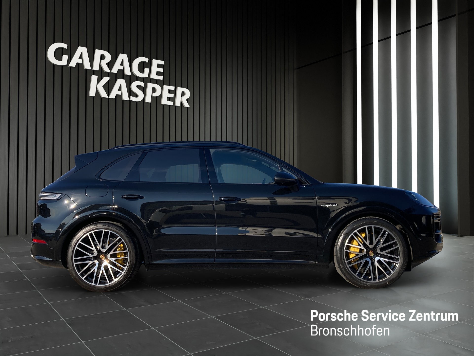 PORSCHE Cayenne Turbo E-Hybrid-image-5