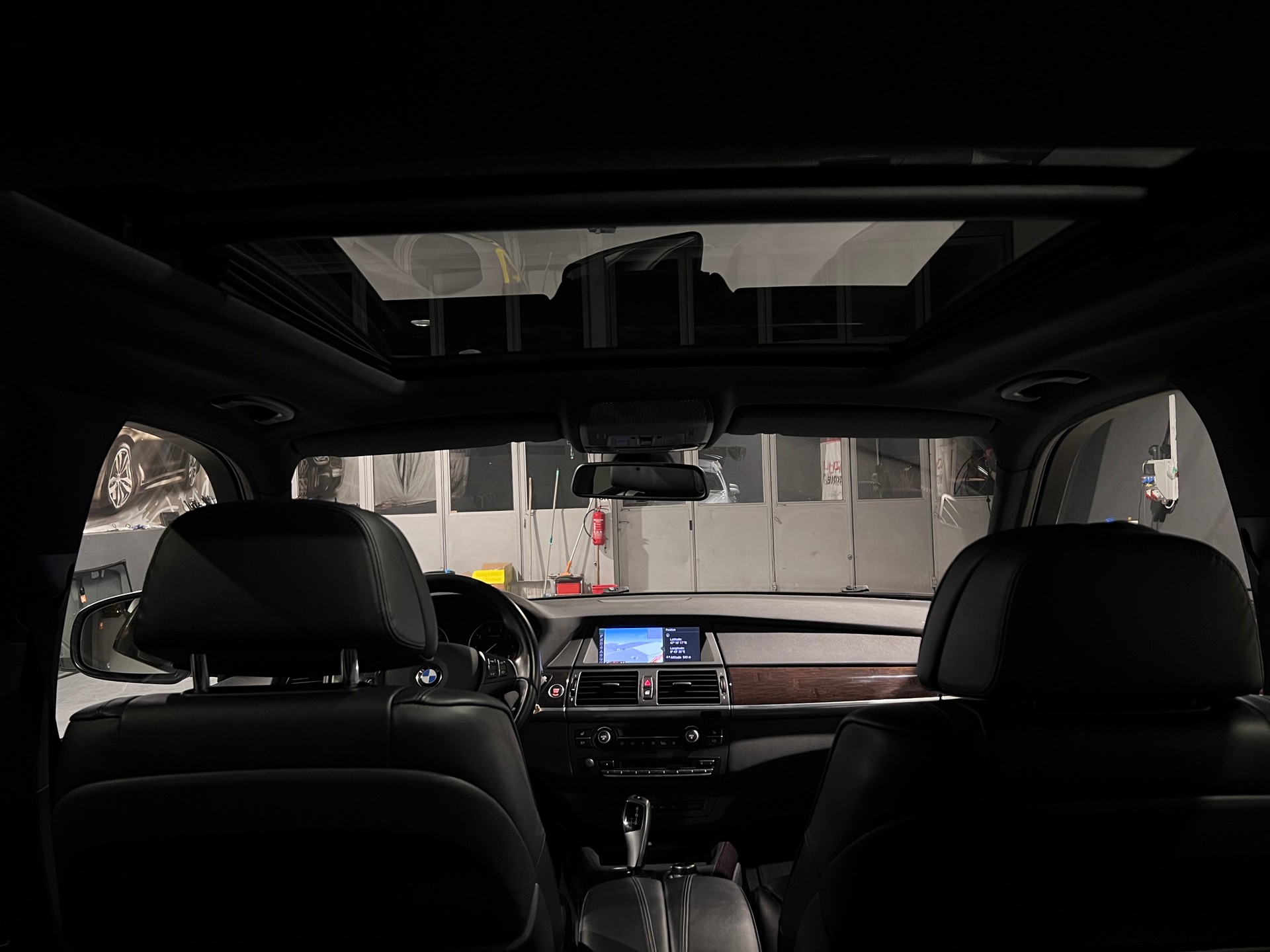 BMW X5 xDrive 50i Steptronic-image-10