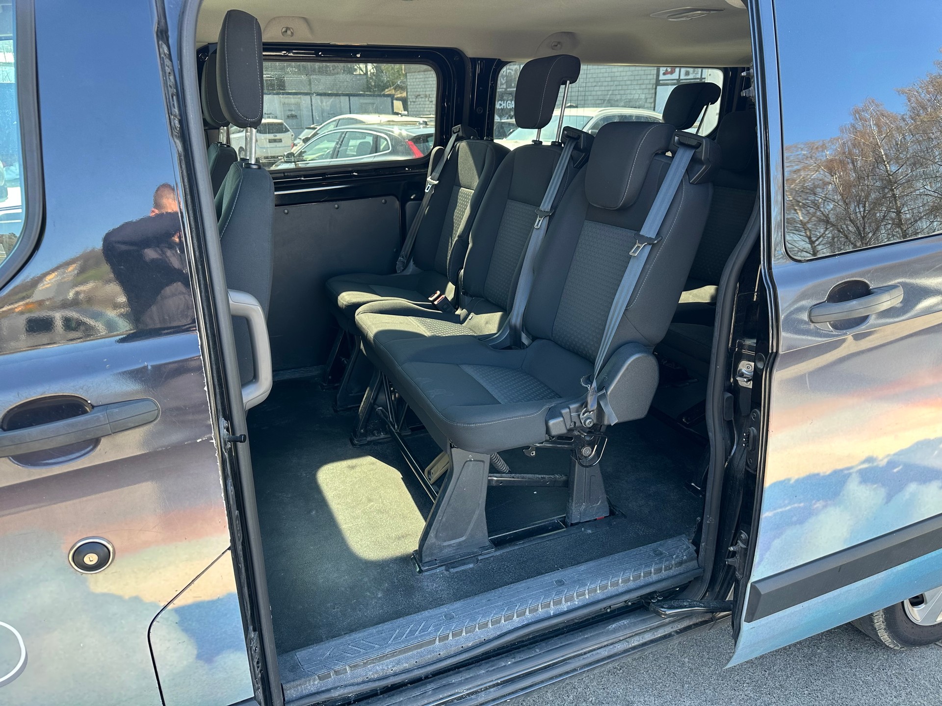 FORD Transit Custom 320 L2H1 Trend A-image-12