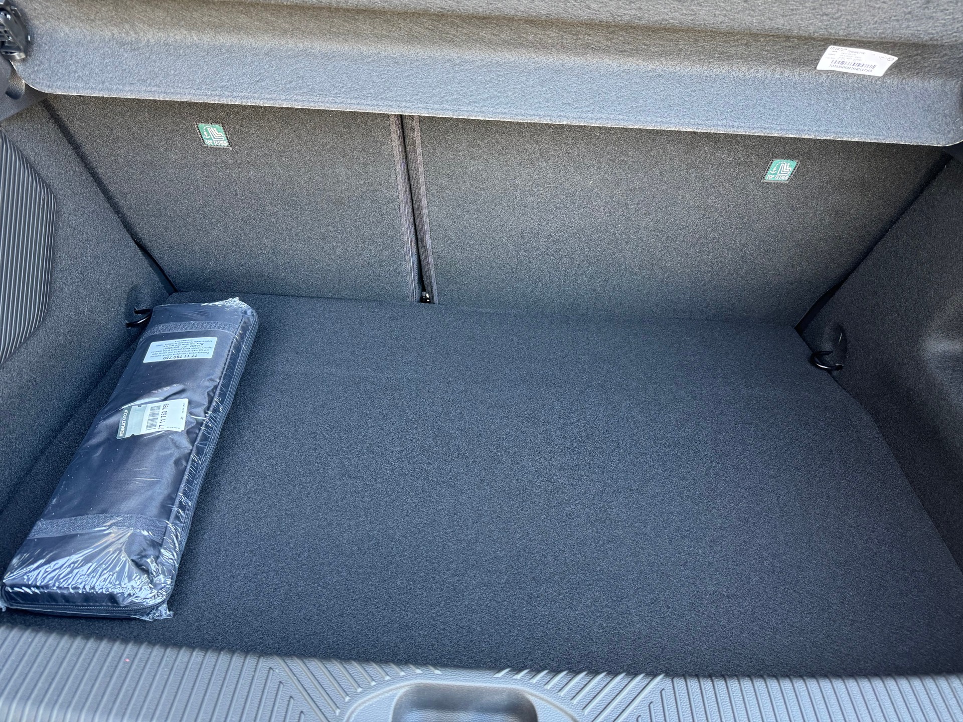 RENAULT Clio 1.8 E-Tech Esprit Alpine-image-9