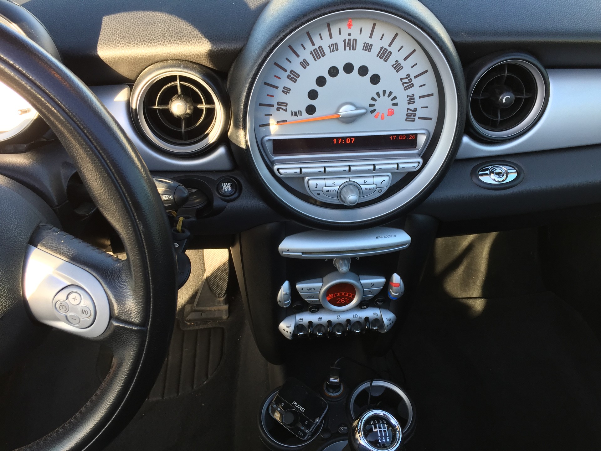 MINI Cooper Cabriolet-image-10