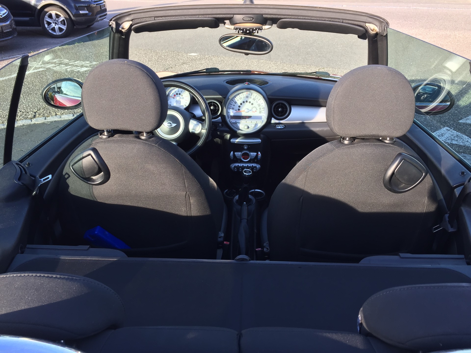 MINI Cooper Cabriolet-image-15