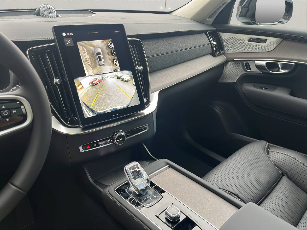 VOLVO XC90 2.0 T8 TE Ultra Dark eAWD XCLUSIVE-image-15