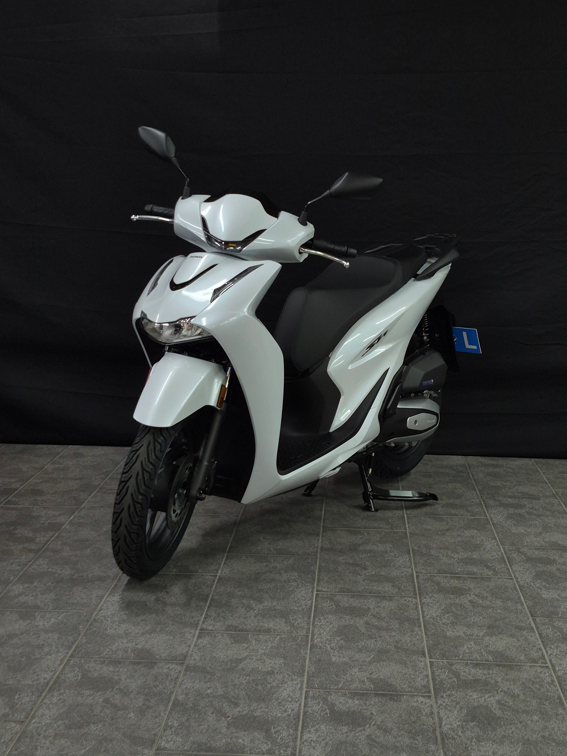 HONDA SH 125-showroom-element-2