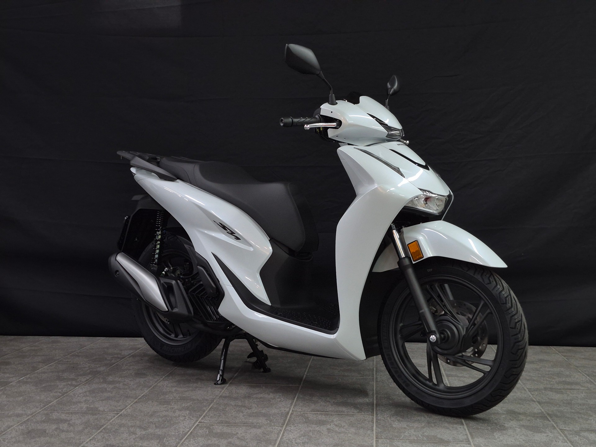 HONDA SH 125-image-11