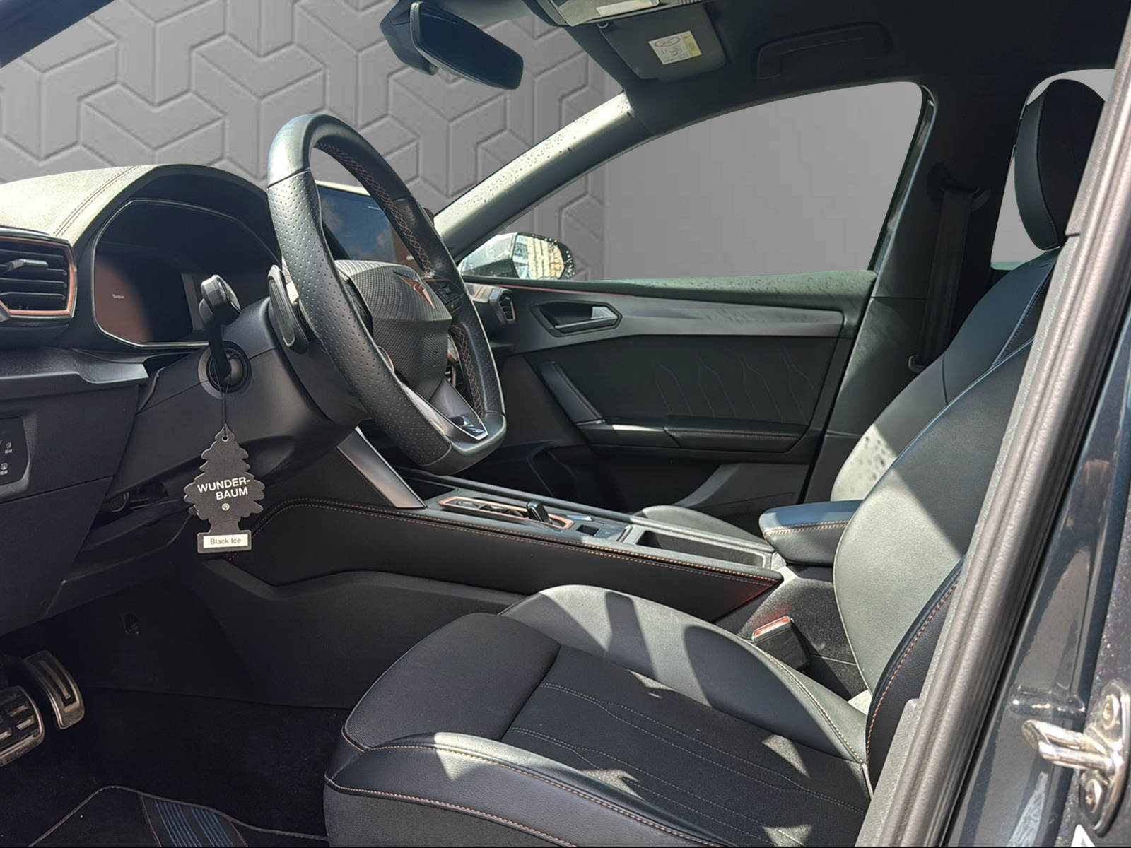 CUPRA LEON 1.5 TSI DSG-image-10