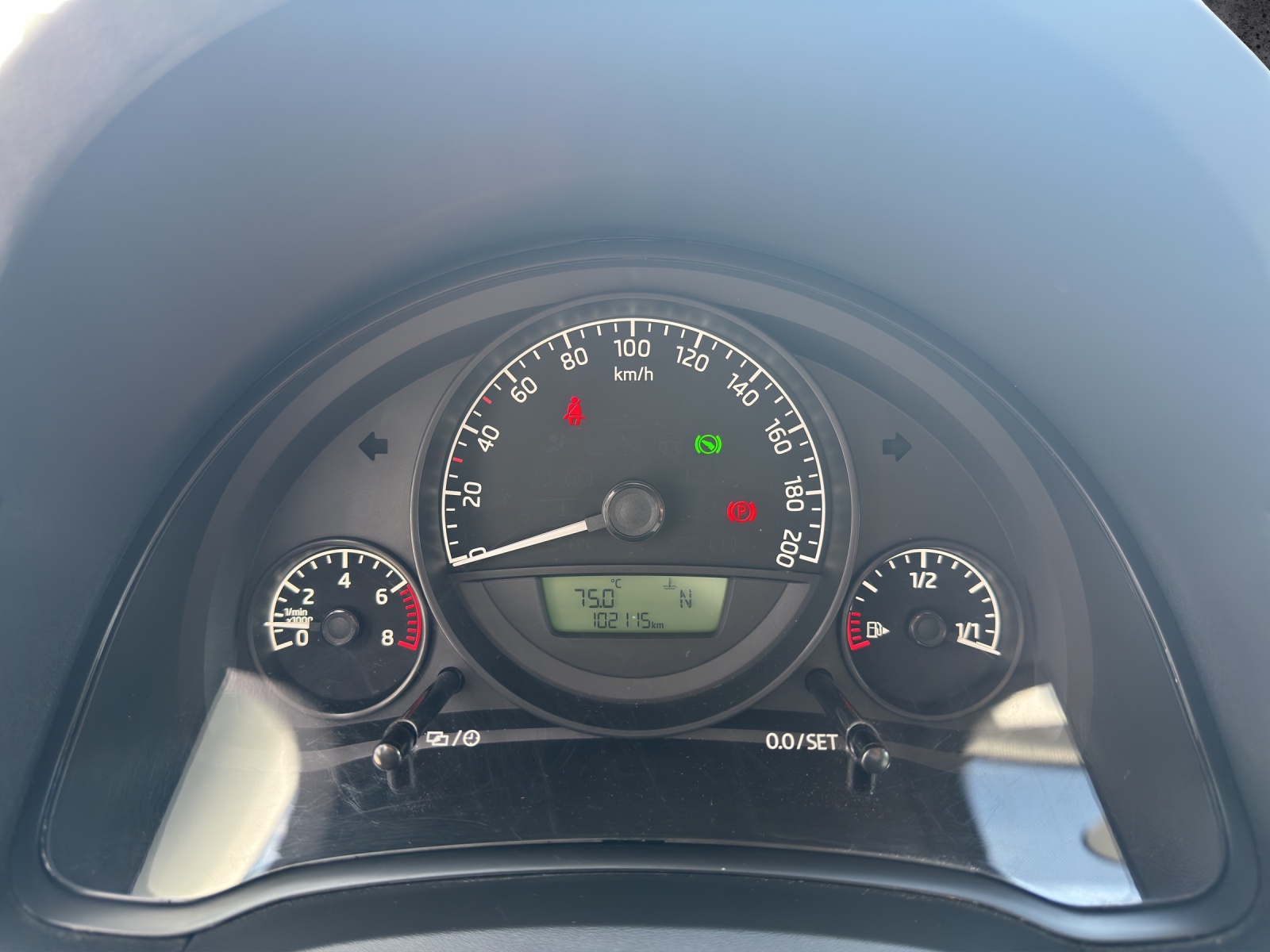 SKODA Citigo 1.0 Sport ASG-image-12