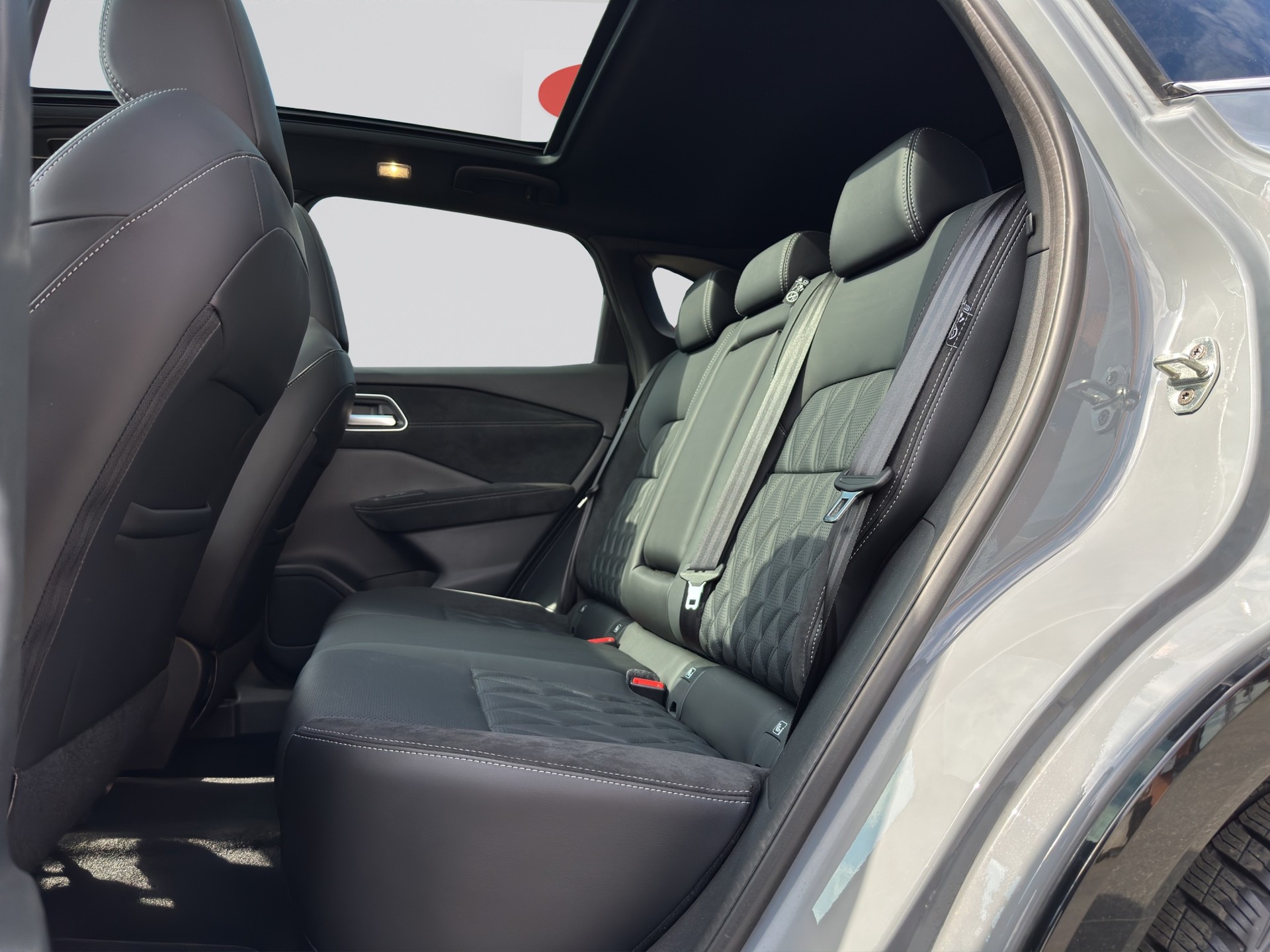 NISSAN Qashqai 1.3 DIG-T MHEV Tekna+ Xtronic-image-7