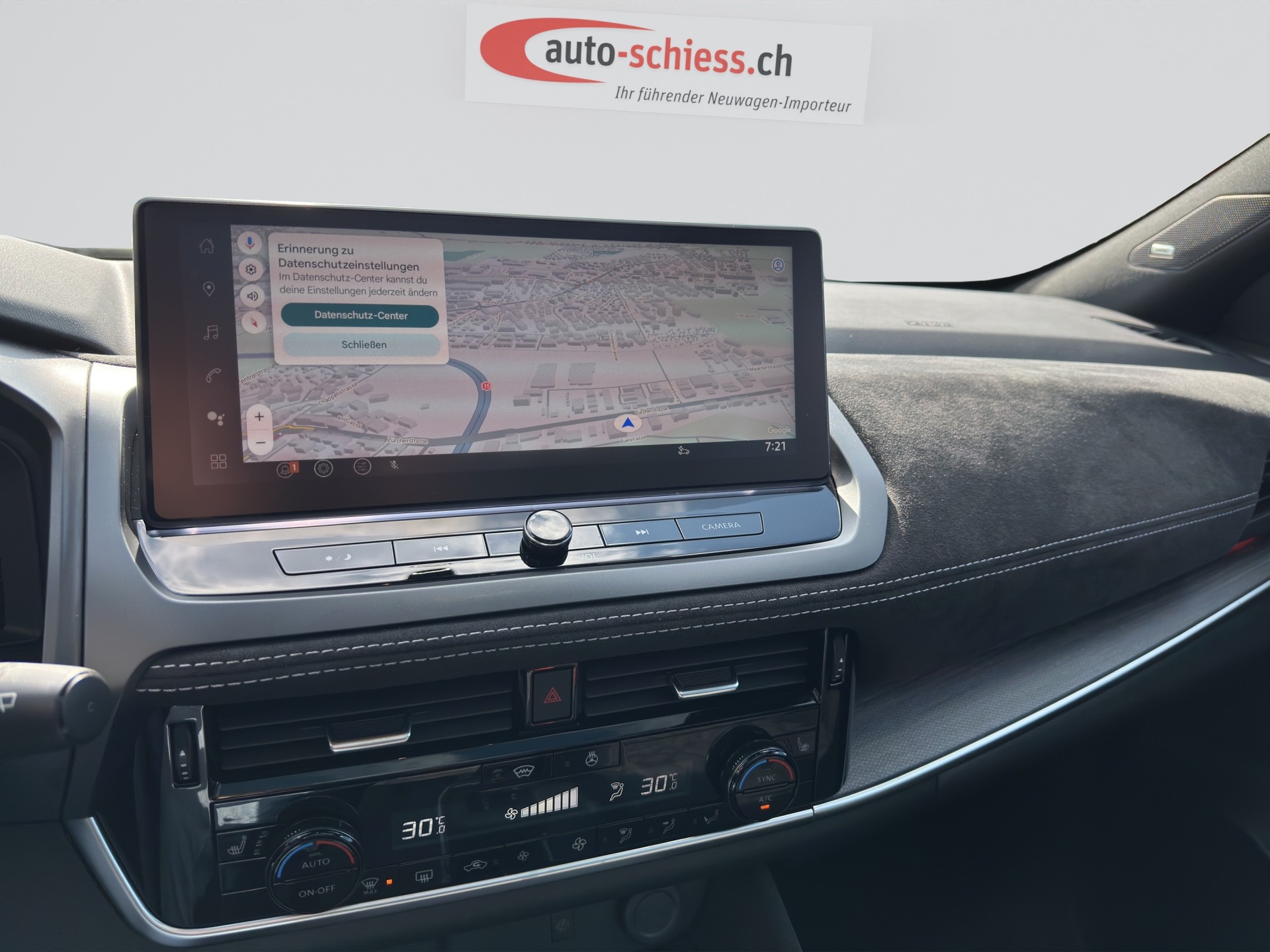 NISSAN Qashqai 1.3 DIG-T MHEV Tekna+ Xtronic-image-15