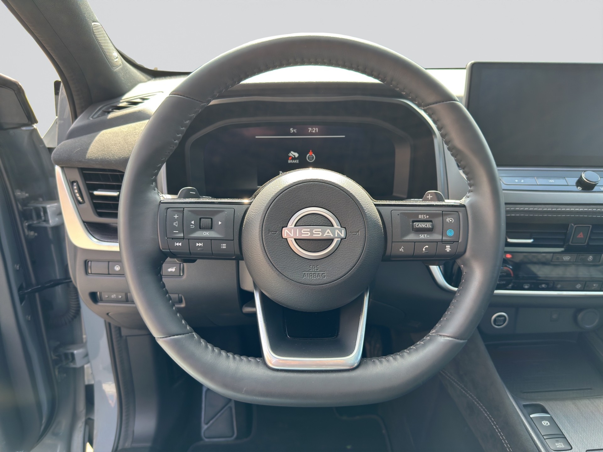 NISSAN Qashqai 1.3 DIG-T MHEV Tekna+ Xtronic-image-10